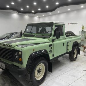 Land Rover Defender 110 Pick Up