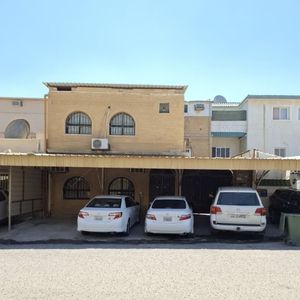 بيت للبيع في الاحمدي