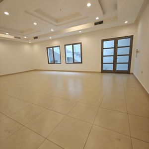 بيت للايجار في حطين