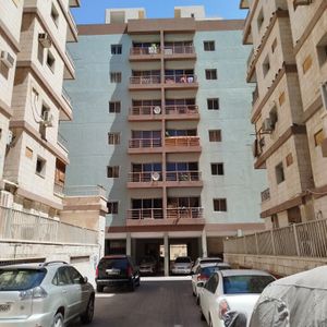 للايجار شقة 