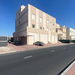 للبيع قسيمه بمدينة صباح الأحمد 