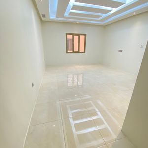 للإيجار شقة 