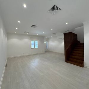 بيت للايجار في الزهراء