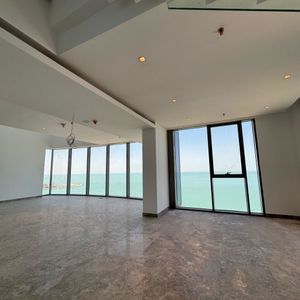 شقة للايجار في الشعب البحري