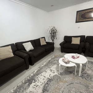 للبيع طقم كنبات 8 اشخاص