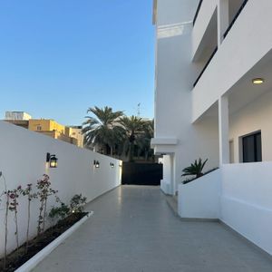 للأيجار ڤيلا بالنزهة 