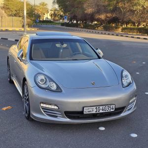  بورش بانيميرا V8 - 4S