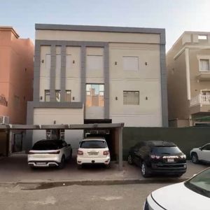 للبيع بيت في جابر الاحمد