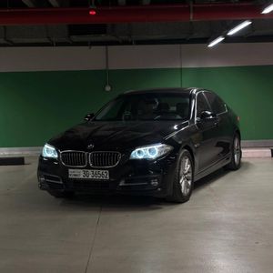 BMW 528i 
