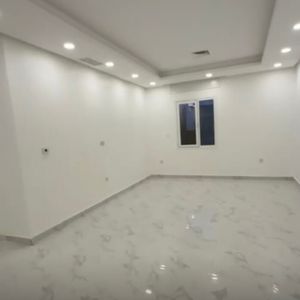 للايجار شقة صباح الاحمد