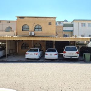 بيت للبيع في الاحمدي