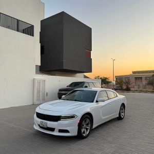 دودج تشارجر 6 سلندر