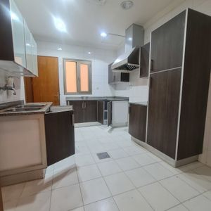 للايجار شقه فى الصديق