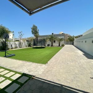 شاليه للايجار في صباح الاحمد البحرية - الخيران