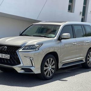 للبيع جيب لكزس LX570 S 