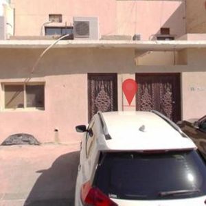 للبيع بيت قديم في بيان