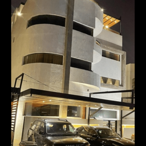 بيت للبيع في قرطبة