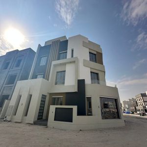 للبيع بيت في المطلاع