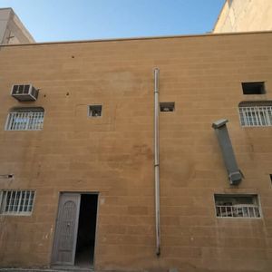 للبيع بيت في بيان 