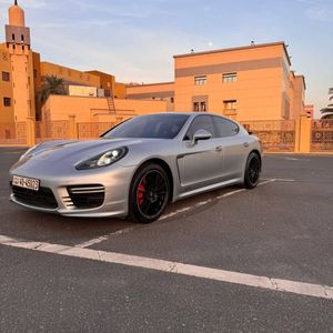 بورش باناميرا GTS 2016