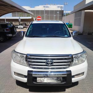 2011 Land Cruiser Full option
