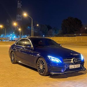 للبيع مرسيدس c200 2017