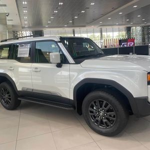 برادو ٢٠٢٥ اصفار