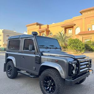 Land rover defender 2013