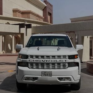 شفروليه سلفرادو V8