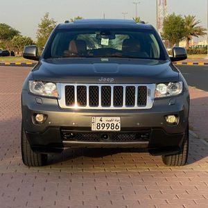 جيب قراند شروكي // 2013 