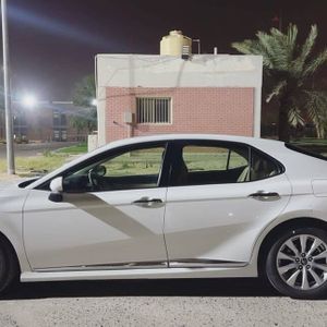 للبيع كامري 2019