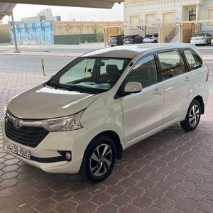 للبيع تويوتا افانزا 