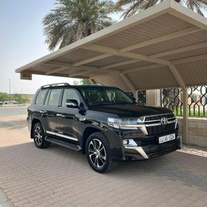 للبيع لاند كروز 2021