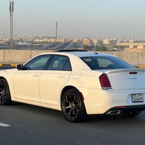 للبيع كرايزلر (S)موديل 2022