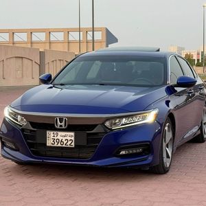 هوندا اكوورد  2019