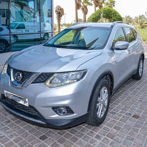 للبيع نيسان اكس تريل ٢٠١٥