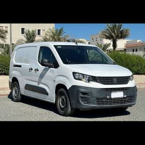 للبيع بيجو 2022 بارتنر 