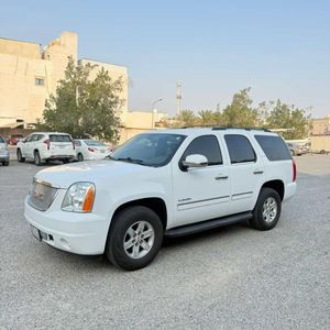 للبيع يوكن 2013